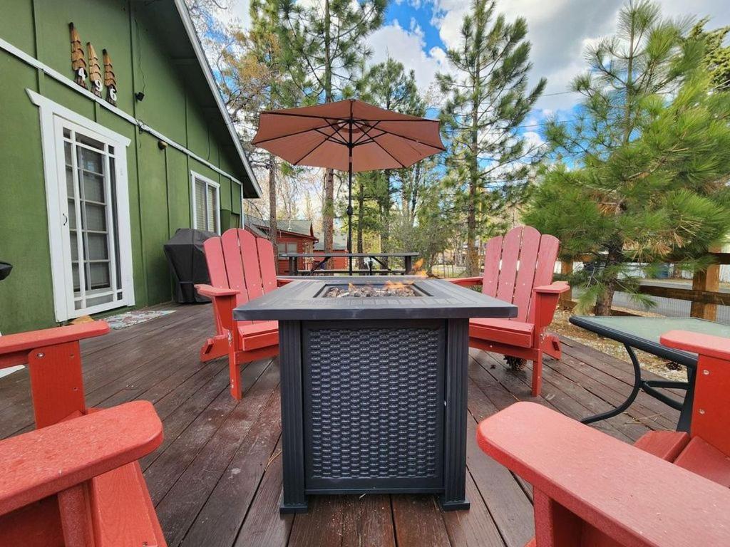 Bear Escapes II Affordable Luxury Cabin Sugarloaf Bagian luar foto