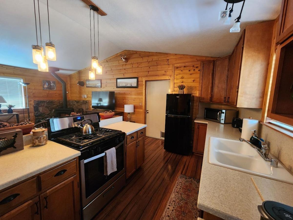 Bear Escapes II Affordable Luxury Cabin Sugarloaf Bagian luar foto