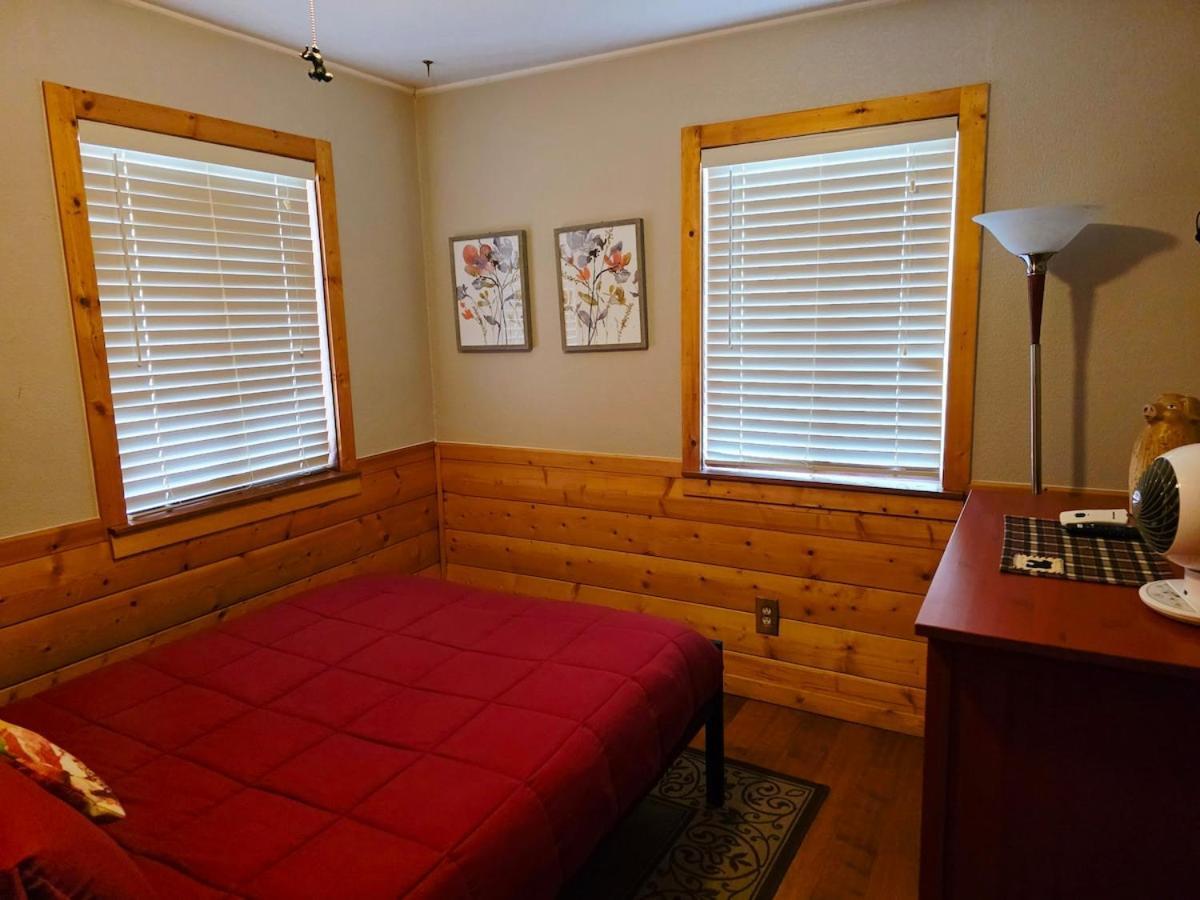 Bear Escapes II Affordable Luxury Cabin Sugarloaf Bagian luar foto