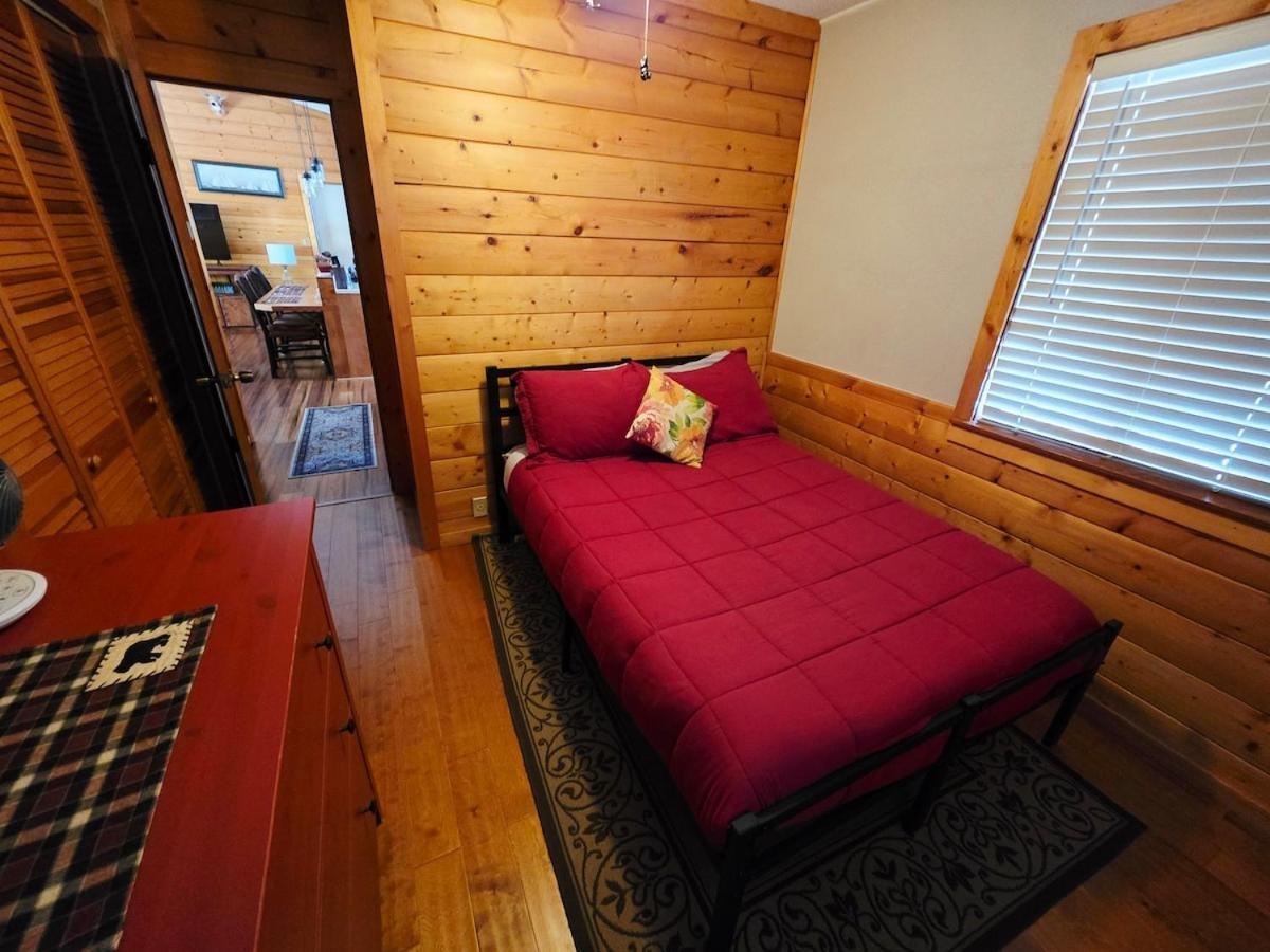 Bear Escapes II Affordable Luxury Cabin Sugarloaf Bagian luar foto