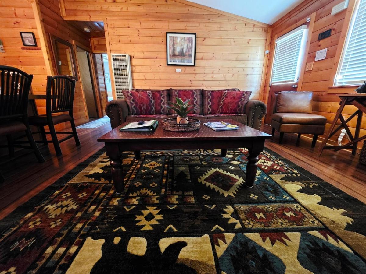 Bear Escapes II Affordable Luxury Cabin Sugarloaf Bagian luar foto